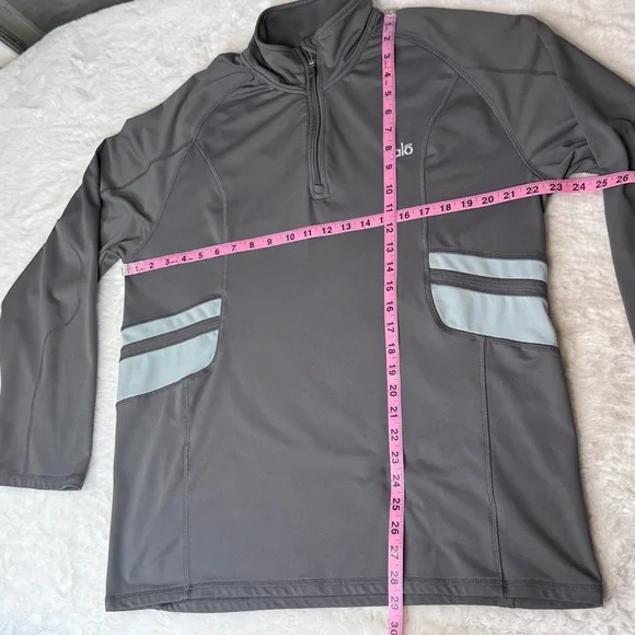Alo 1/4 Zip CoolFit Pullover Mens XL Gray Stretch Athleisure Gorpcore Read - Picture 14 of 17